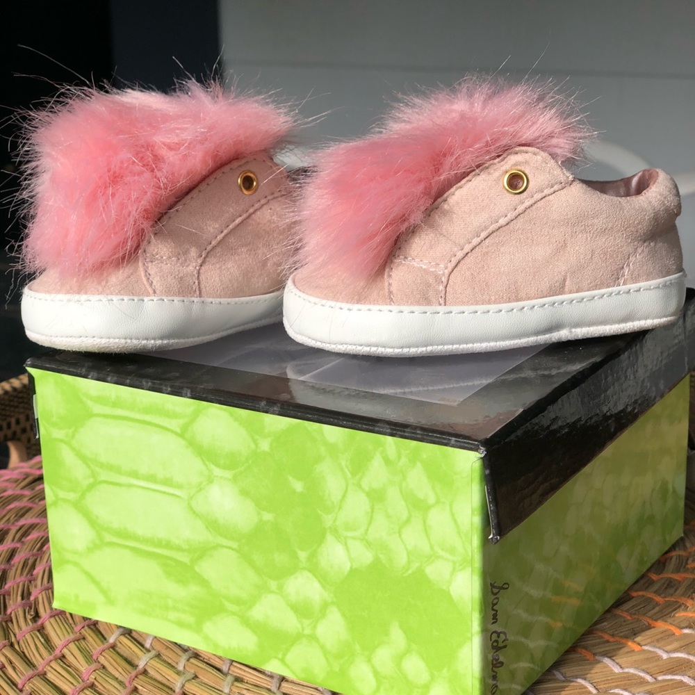 Sam Edelman Baby Leya Pom Pom Sneaker Pink size 2